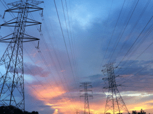 Como solicitar a Tarifa Social de Energia em 2025: prazos, documentos e contato com distribuidoras